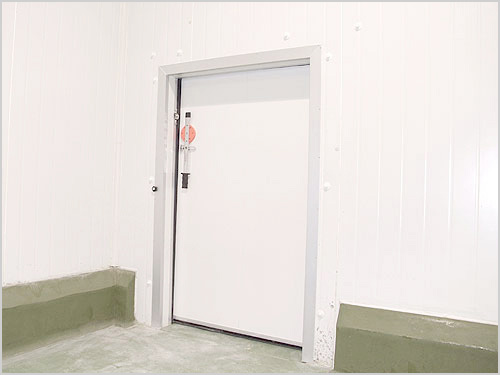 How Do You Clean Coolroom/Cold Room Panels? - Teck Chuan